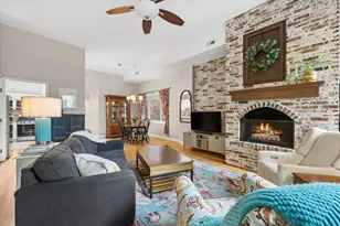 2239 N Magnolia Ave, Chicago, IL 60614 - Photo 6