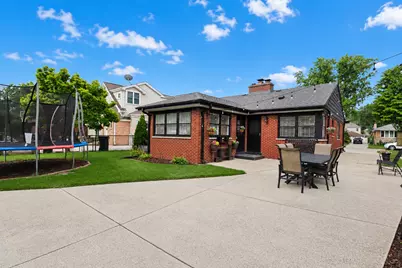 237 N Hamlin Avenue, Park Ridge, IL 60068 - Photo 4