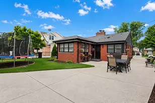 237 N Hamlin Ave, Park Ridge, IL 60068 - Photo 4
