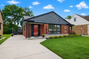 237 N Hamlin Ave, Park Ridge, IL 60068 - Photo 2