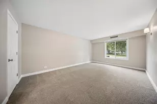 1405 E Central Rd, Arlington Heights, IL 60005 - Photo 8