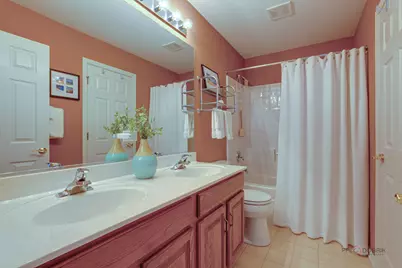 1875 Trevino Terrace, Vernon Hills, IL 60061 - Photo 36