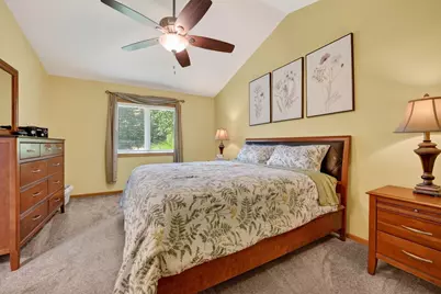 10293 E Hickory Ridge Drive, Rochelle, IL 61068 - Photo 18