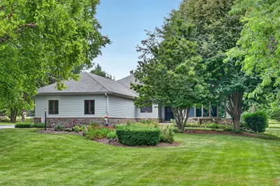 10293 E Hickory Ridge Drive, Rochelle, IL 61068 - Photo 2