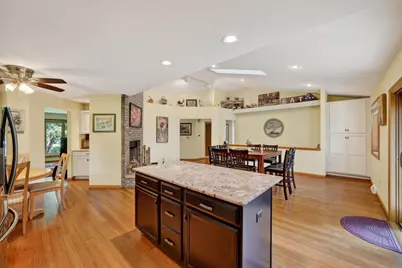 10293 E Hickory Ridge Drive, Rochelle, IL 61068 - Photo 6