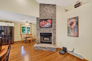 10293 E Hickory Ridge Dr, Rochelle, IL 61068 - Photo 14