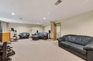 10293 E Hickory Ridge Dr, Rochelle, IL 61068 - Photo 32