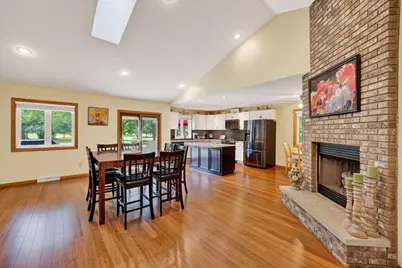 10293 E Hickory Ridge Drive, Rochelle, IL 61068 - Photo 12