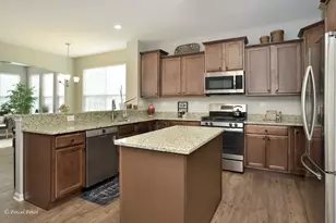 980 Prescott Ln, Pingree Grove, IL 60140 - Photo 6