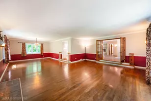 4 Auburn Ln, Barrington Hills, IL 60010 - Photo 10