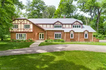 4 Auburn Lane, Barrington, IL 60010 - Photo 1