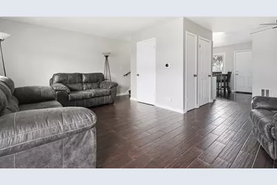 9835 Garden Court, Schiller Park, IL 60176 - Photo 4