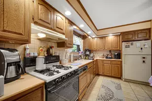 10013 W Lyndale Ave, Melrose Park, IL 60164 - Photo 8