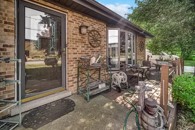 10013 W Lyndale Avenue, Melrose Park, IL 60164 - Photo 2