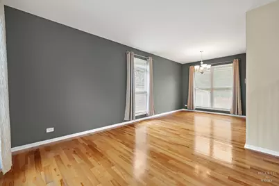 [Address not provided], Carpentersville, IL 60110 - Photo 6