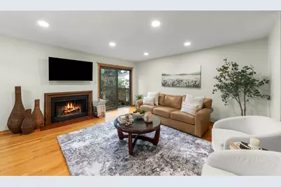 1025 Loughborough Court, Wheaton, IL 60189 - Photo 4