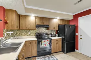 2426 Morrissey Park Dr, Champaign, IL 61821 - Photo 4