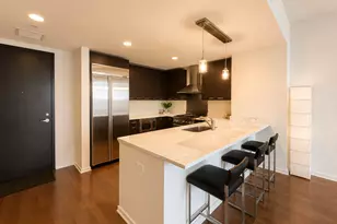 240 E Illinois St, Chicago, IL 60611 - Photo 6