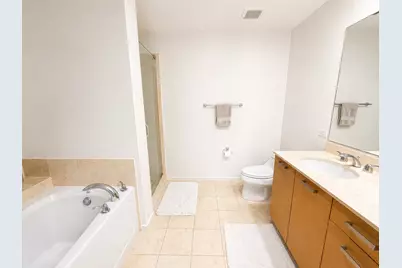 240 E Illinois Street #2706, Chicago, IL 60611 - Photo 16