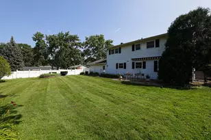 6104 Westgate Ct, Woodridge, IL 60517 - Photo 32
