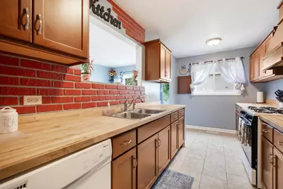 1406 Glen Hill Drive, Glendale Heights, IL 60139 - Photo 10