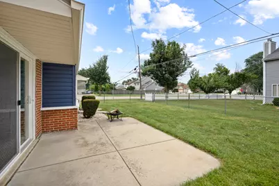 1406 Glen Hill Drive, Glendale Heights, IL 60139 - Photo 18