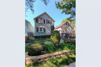 2516 W Lyndale Street, Chicago, IL 60647 - Photo 2