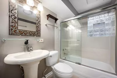 2516 W Lyndale Street, Chicago, IL 60647 - Photo 14