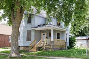 241 W Hickory St, Kankakee, IL 60901 - Photo 2