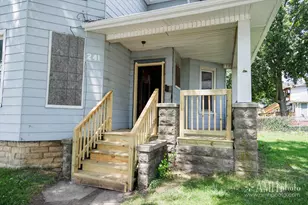 241 W Hickory St, Kankakee, IL 60901 - Photo 6