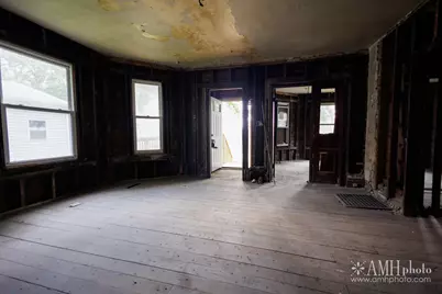 241 W Hickory Street, Kankakee, IL 60901 - Photo 14