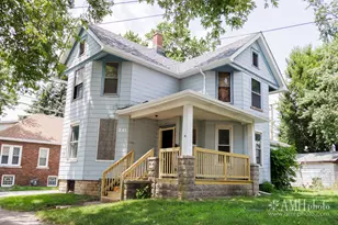 241 W Hickory St, Kankakee, IL 60901 - Photo 1