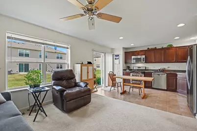 272 Wildmeadow Lane, Woodstock, IL 60098 - Photo 4