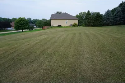 334 Rockside Drive, Dixon, IL 61021 - Photo 6