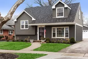 1605 S Greenwood Ave, Park Ridge, IL 60068 - Photo 1
