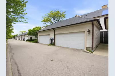 4243 Linden Tree Lane, Glenview, IL 60026 - Photo 30