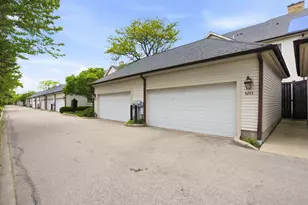 4243 Linden Tree Ln, Glenview, IL 60026 - Photo 30