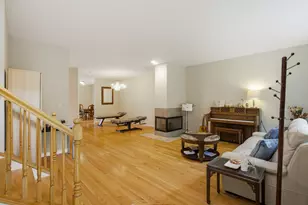 4243 Linden Tree Ln, Glenview, IL 60026 - Photo 6