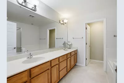 4243 Linden Tree Lane, Glenview, IL 60026 - Photo 20