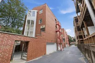 5510 S Cornell Ave, Chicago, IL 60637 - Photo 1