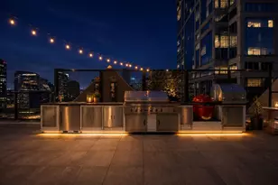 200 N Dearborn St, Chicago, IL 60601 - Photo 32