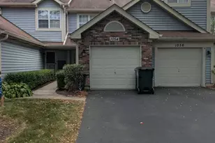 1054 Rockport Dr, Carol Stream, IL 60188 - Photo 2