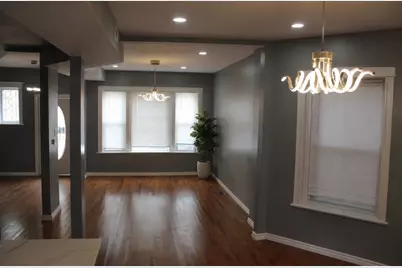 6934 S Eberhart Avenue, Chicago, IL 60637 - Photo 4