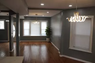 6934 S Eberhart Ave, Chicago, IL 60637 - Photo 4