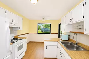 234 Deerpath Ct, Schaumburg, IL 60193 - Photo 12