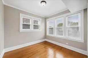 7730 S Essex Ave, Chicago, IL 60649 - Photo 14