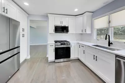 16W250 93rd Place, Burr Ridge, IL 60527 - Photo 6