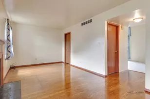 7459 Grant Cir, Hanover Park, IL 60133 - Photo 18