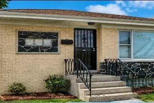 3000 N Neenah Ave, Chicago, IL 60634 - Photo 1
