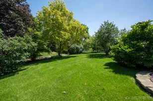 940 Hodge Ln, Batavia, IL 60510 - Photo 28